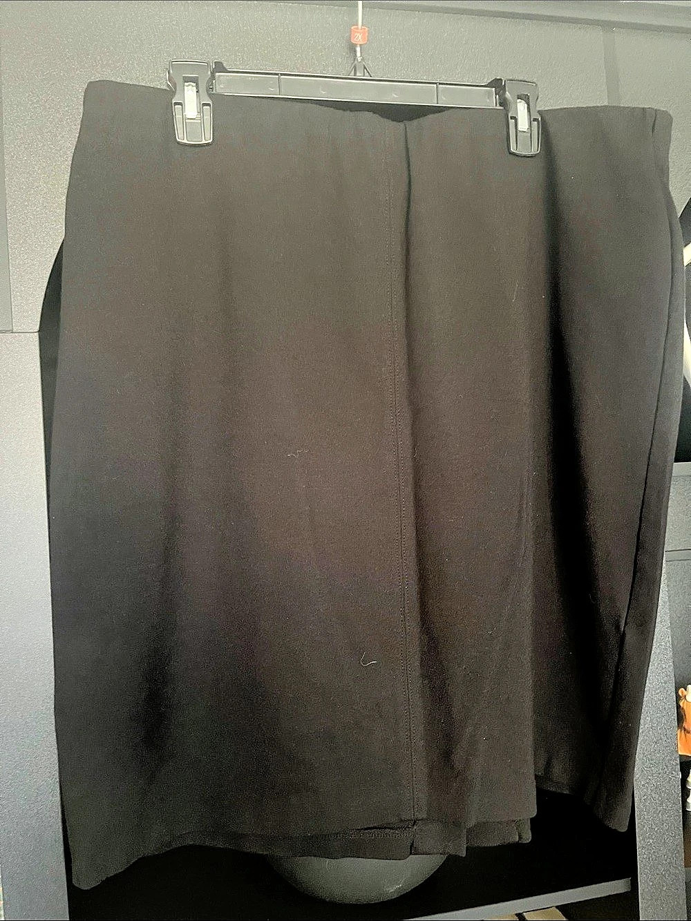 Roz & Ali Midi Skirt Black Size 1x